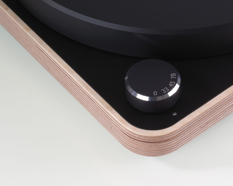 Clearaudio Concept wood turntable