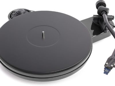 The Pro-ject RPM 3 Carbon turntable